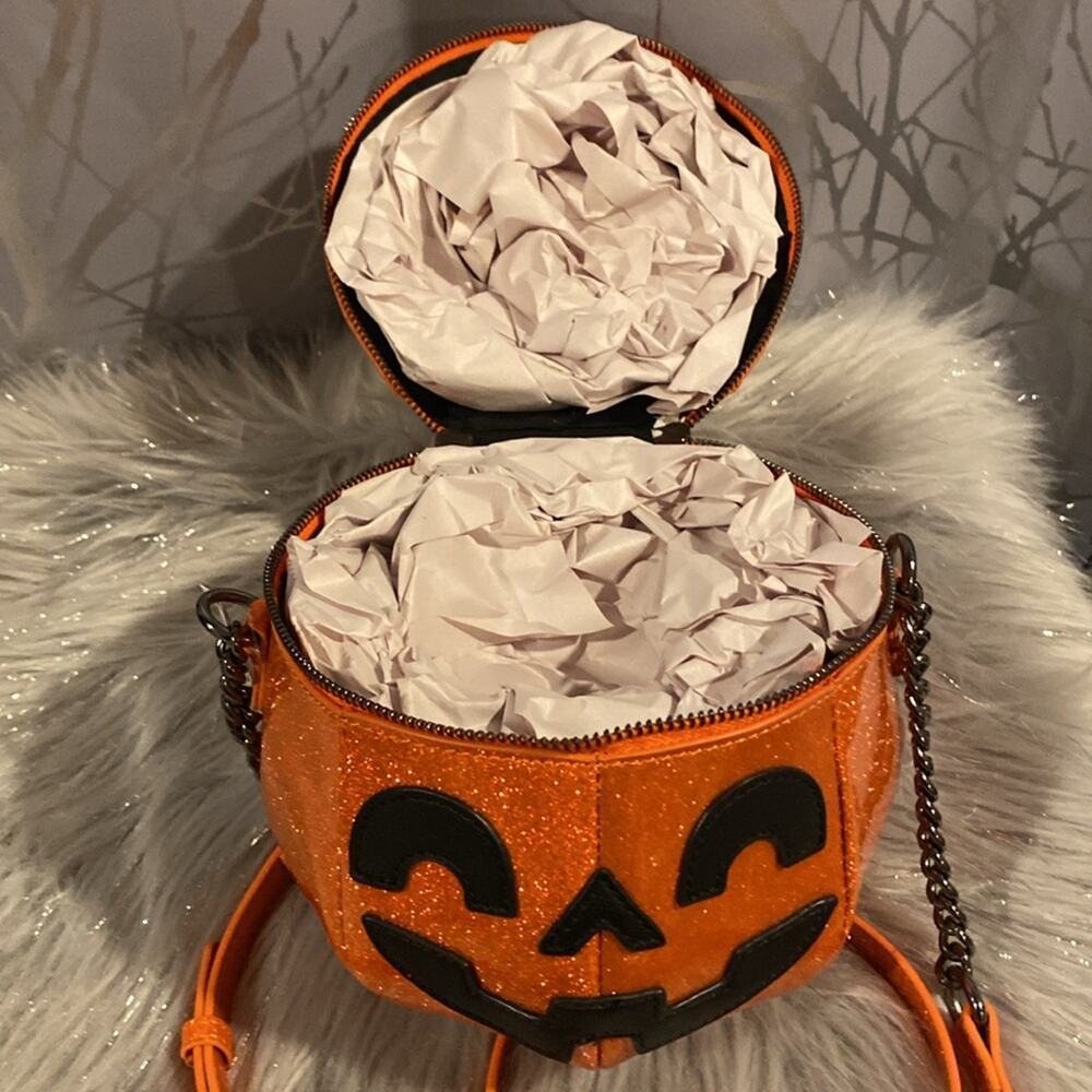 BNWT MAD ENGINE FINE BY ME Glitter Sparkle Pumpkin Halloween Crossbody Bag - Picture 4 of 7